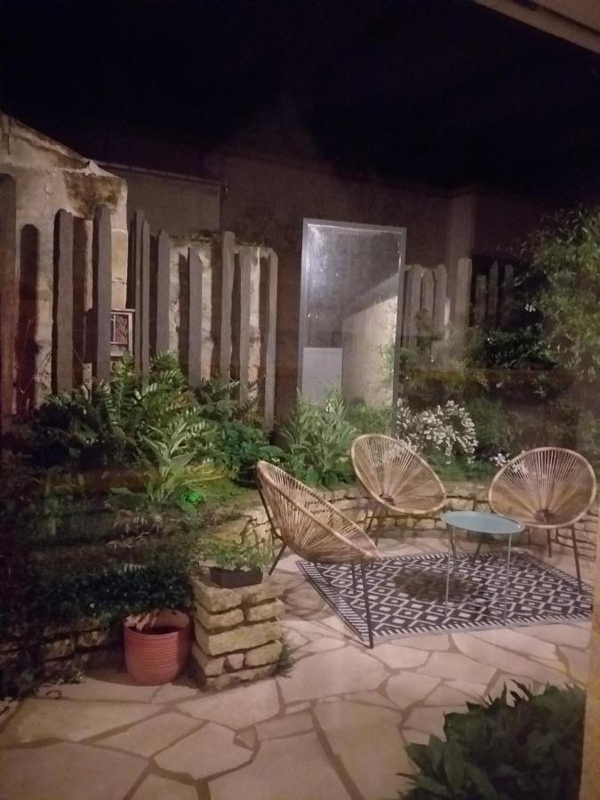Les Rosiers B&B Cote Loire المظهر الخارجي الصورة